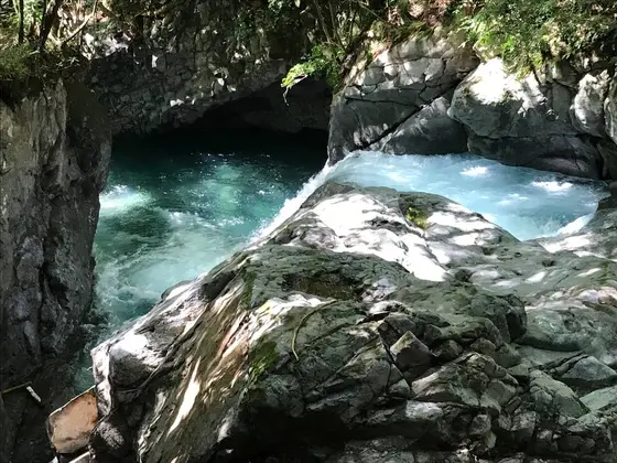 エビ滝(えびだる)