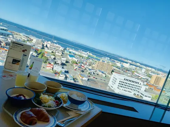 朝食