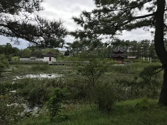 三渓園の外は本牧市民公園