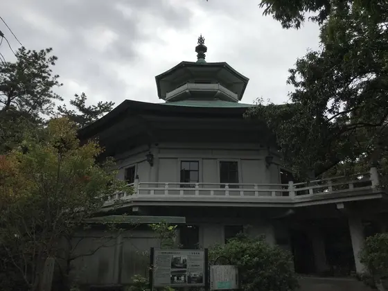 八聖殿
