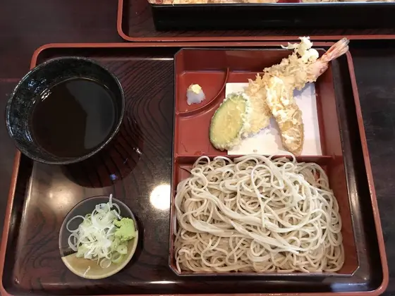 天もりを頼みました。