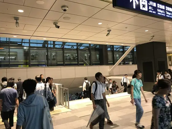 中央コンコースに繋がります。