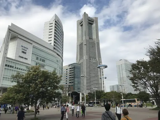 桜木町駅前ロータリー