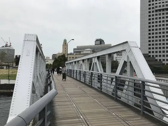 赤レンガパークからのトラス橋