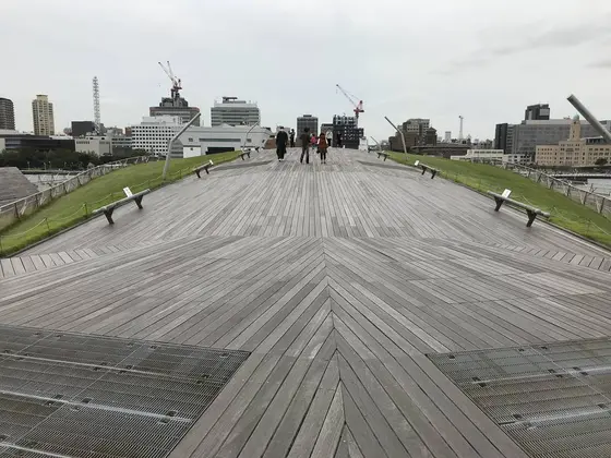 市街方面を臨む
