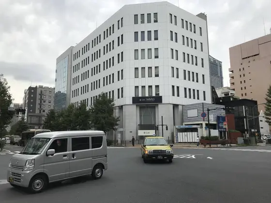 リスト本社ビル