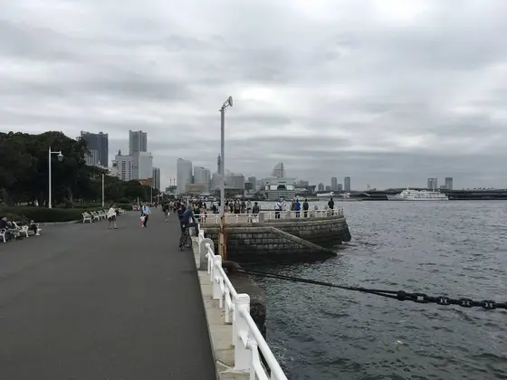 氷川丸からみなとみらい方面