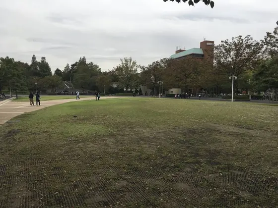 港の見える丘公園へと向かいます。