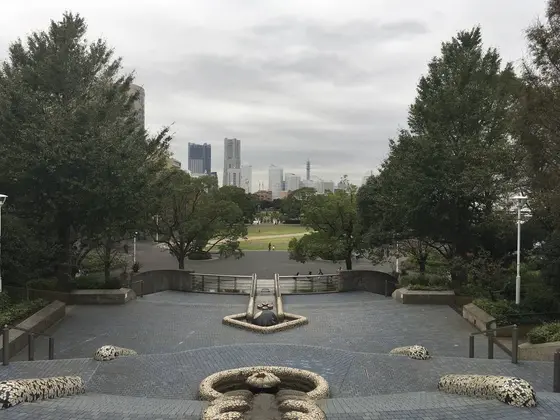 山下公園を振り返る