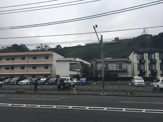 コクリコ坂からを思い出します。