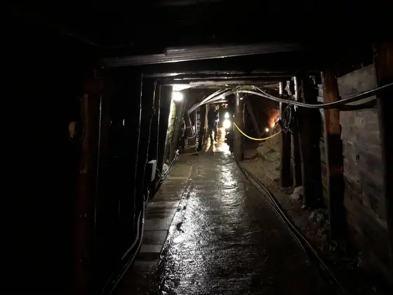 足尾銅山 坑道内②