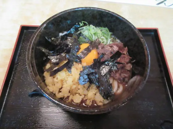 ぼっかけ牛すじうどん