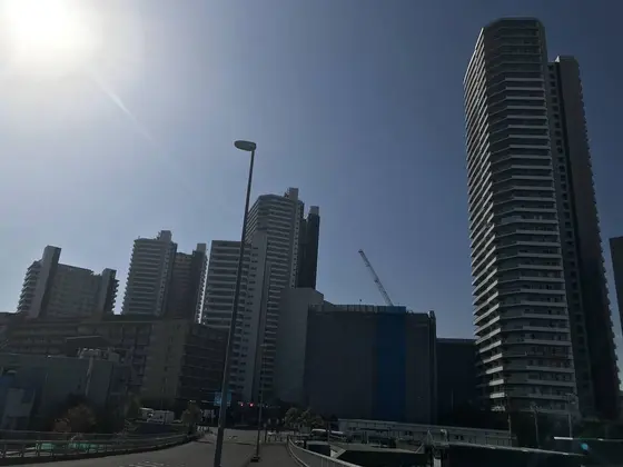さて、コットンハーバー地区へ