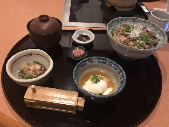 いのしし丼
