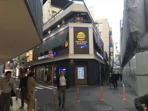 フレッシュネスバーガーのバー