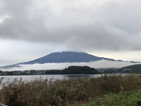 雲がかかる