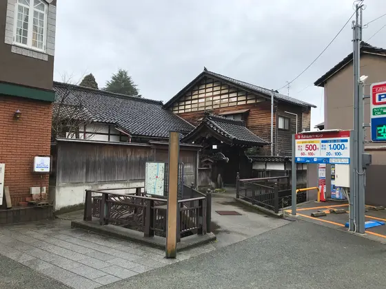 ちょっとだけ、入ってみましたw