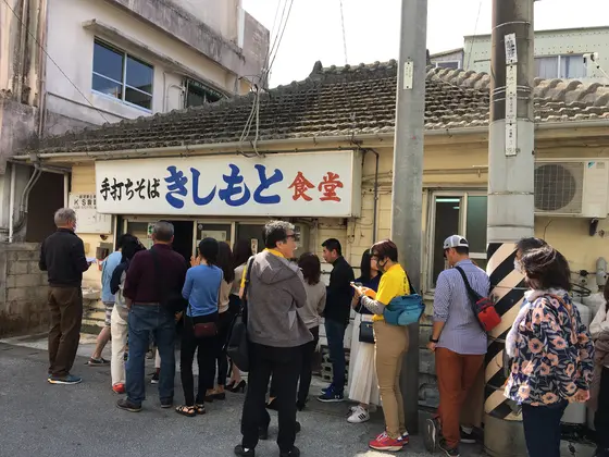 大混雑のお店