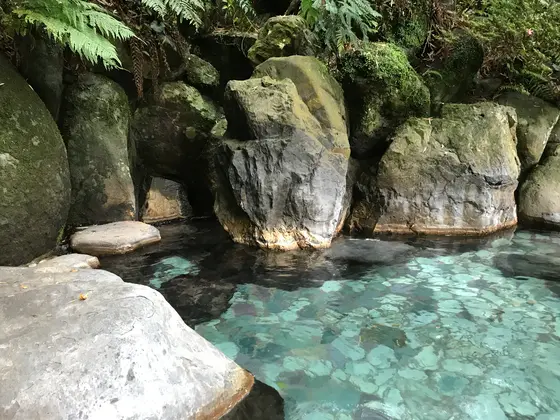 景観を楽しむ露天風呂です。
