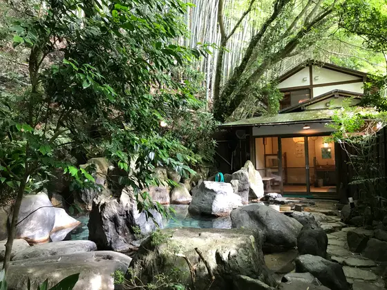 脱衣所も良い感じ