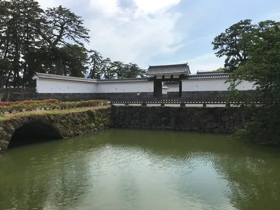 いよいよ城内に入ります。