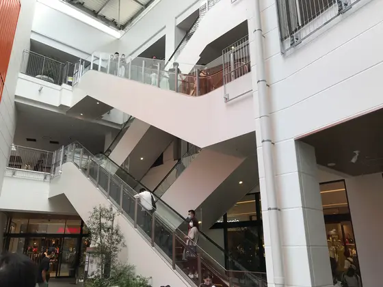 半屋内というか何というか