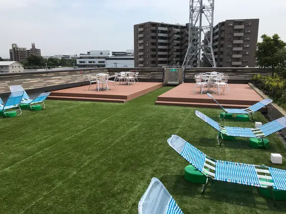 ガーデンデッキが有ります。