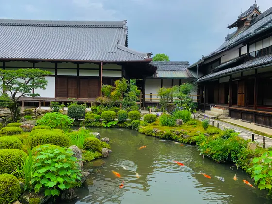 芙蓉池 と 方丈