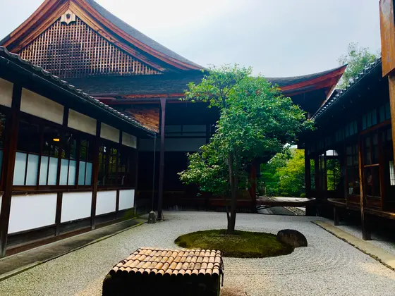 庭園「〇△□乃庭」