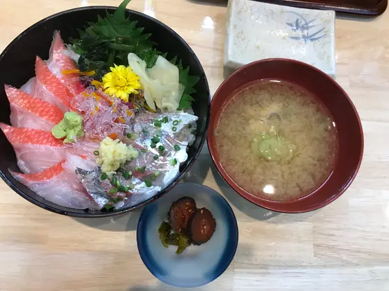 アジ、キンメ丼