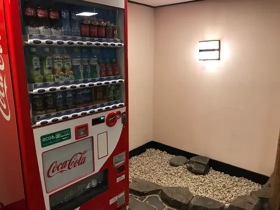 館内、自販機多いです。