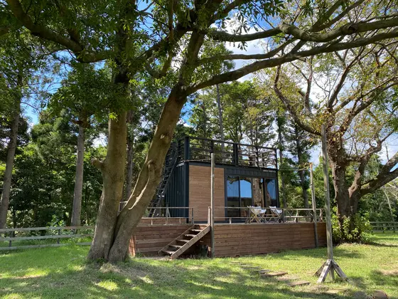 コンテナグランピング