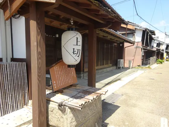 古い町並みを歩いてみると…！