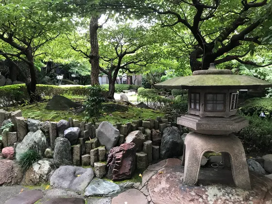 ドデカ灯籠