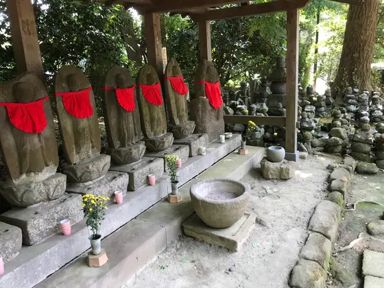 お地蔵さんですね。