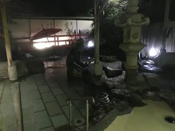 露天風呂ヤバいw