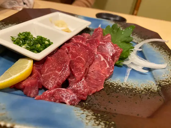 馬刺し