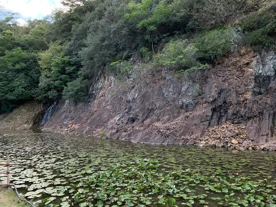 石壁（赤壁）