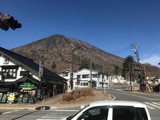 男体山の麓