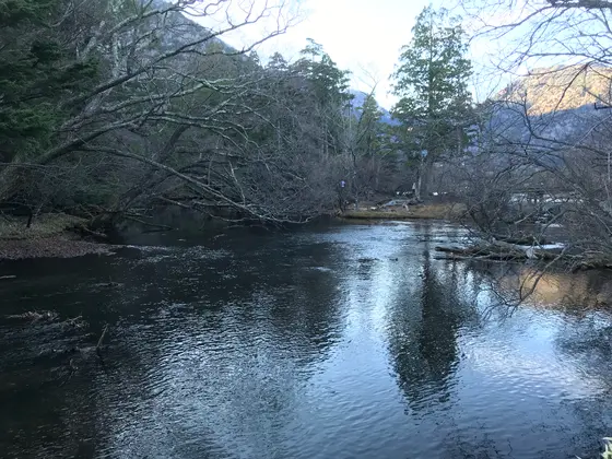 湯ノ湖から湯滝の落口