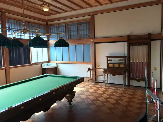 一体何なのだ、この空間はw