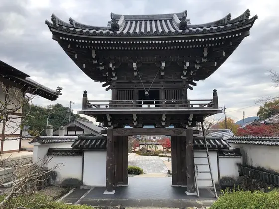 鐘門