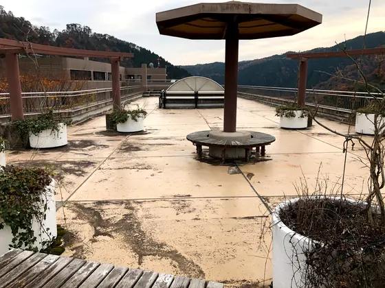 展望台（湖側）