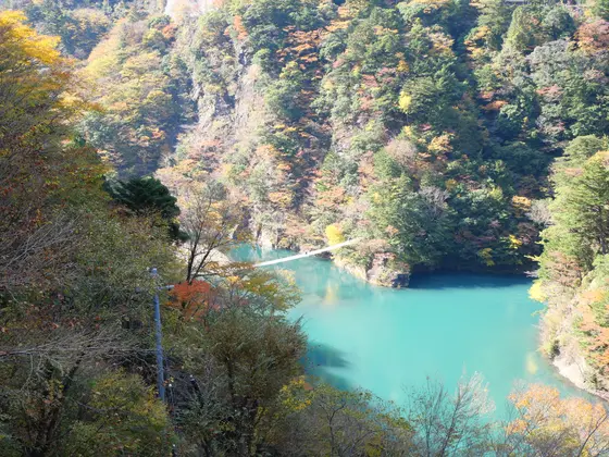 トンネルを抜けると、、、