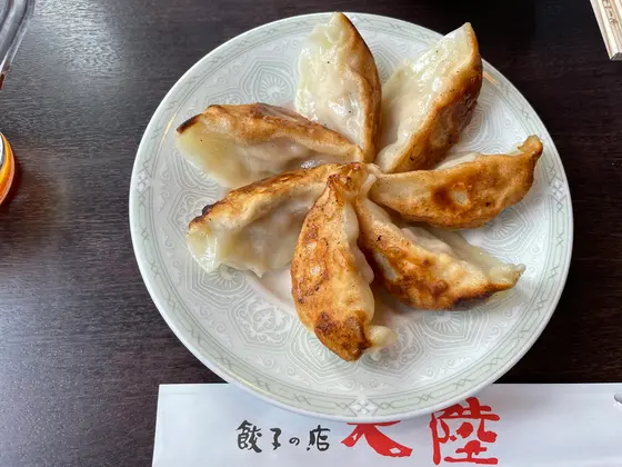焼き餃子 490円