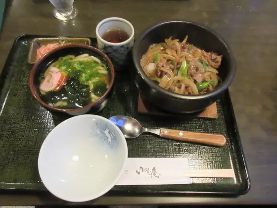 淡路石焼き牛丼