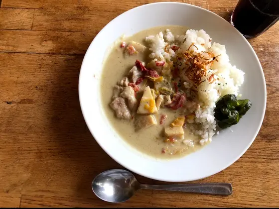 鶏肉とたけのこのココナッツカレー