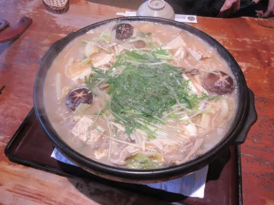 ボタン鍋やデカンショうどん