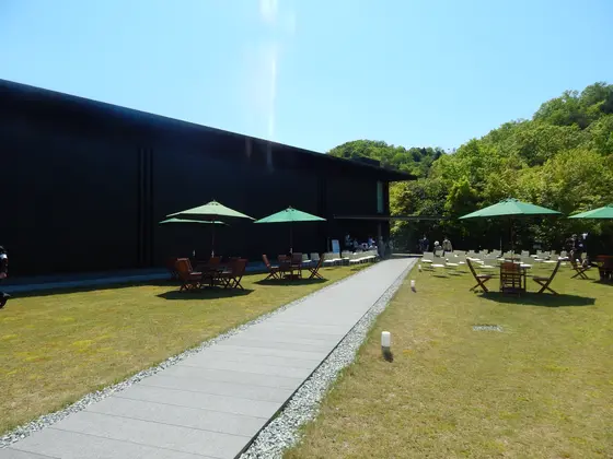 森の中の家 安野光雅館