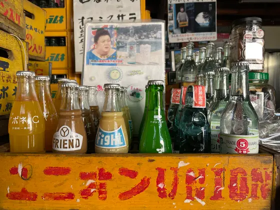 お店の人によると、箱も購入できるのだそう。
